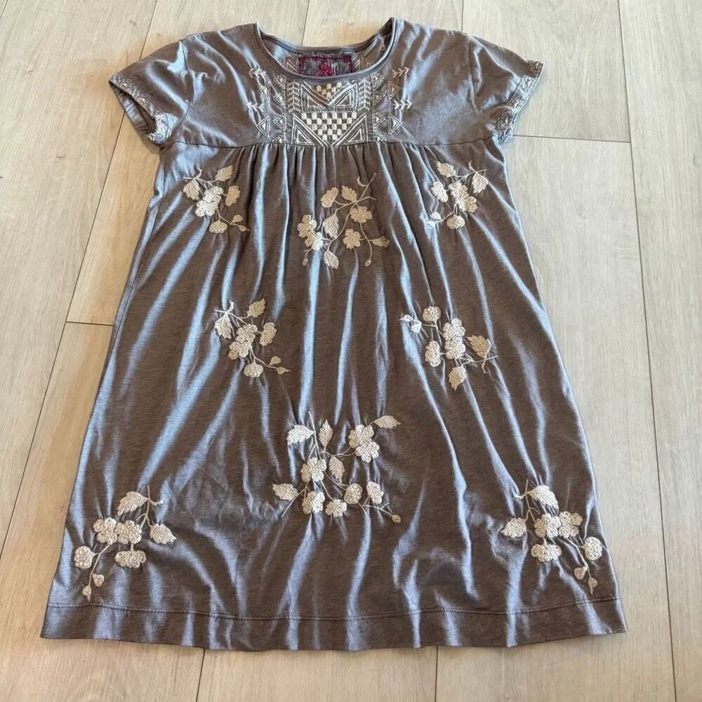 Johnny Was gray, short-sleeve embroidered dress size S